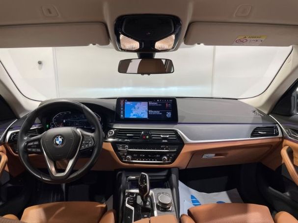 BMW 530d Touring 210 kW image number 5