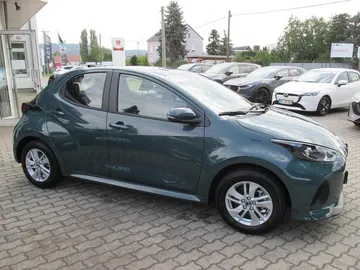 Car image 3