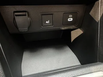Car image 50