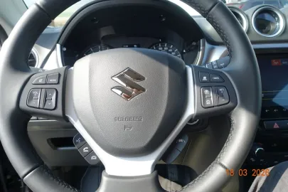 Car image 24