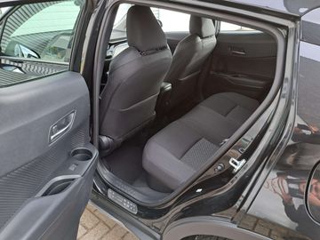 Car image 10