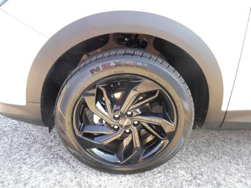 Car image 24