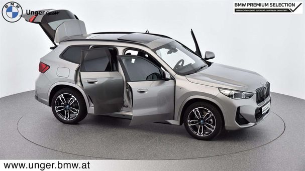 BMW iX1 xDrive30 200 kW image number 29