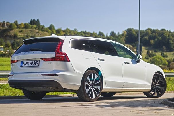 Volvo V60 B3 Core 120 kW image number 3