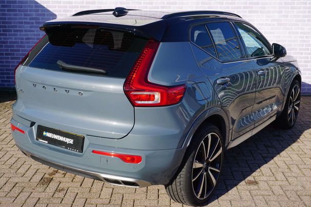 Volvo XC40 B4 R Design 145 kW image number 2