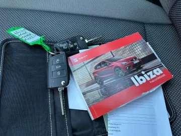 Car image 29