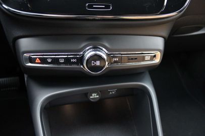 Car image 31