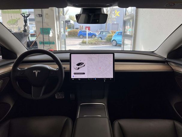 Tesla Model 3 60 Plus 175 kW image number 10