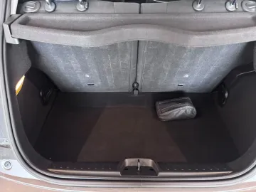Car image 41