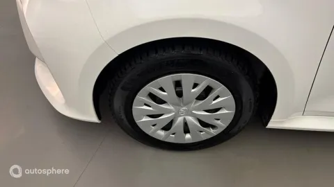 Car image 20