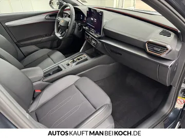 Car image 32