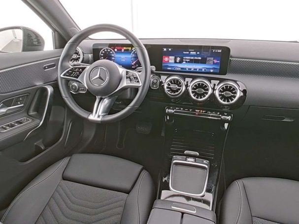 Mercedes-Benz A 180 100 kW image number 7