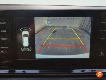 Car image 29