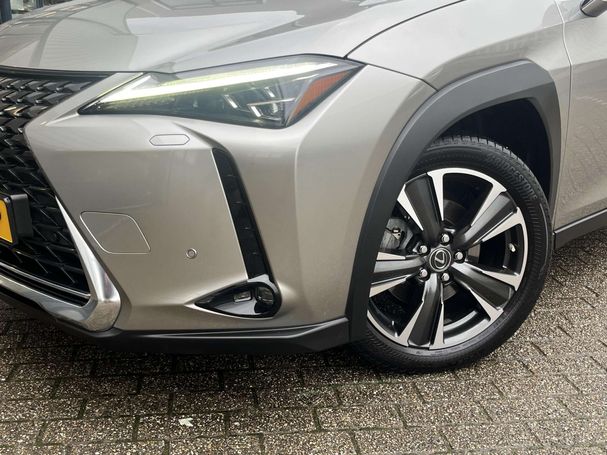 Lexus UX 250h 135 kW image number 50