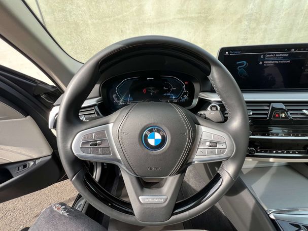 BMW 530 e 215 kW image number 10