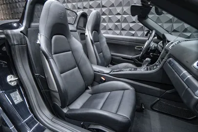 Car image 30