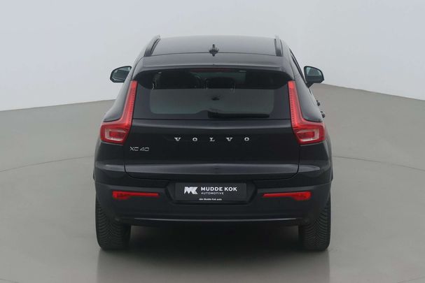 Volvo XC40 Recharge T4 Plus Dark 155 kW image number 9