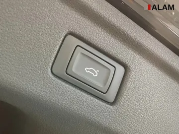 Car image 45