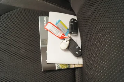 Car image 29