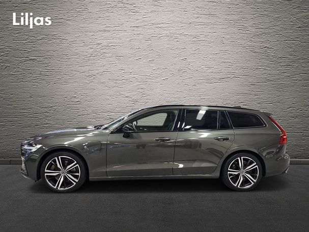 Volvo V60 T8 R Design AWD Recharge 293 kW image number 2