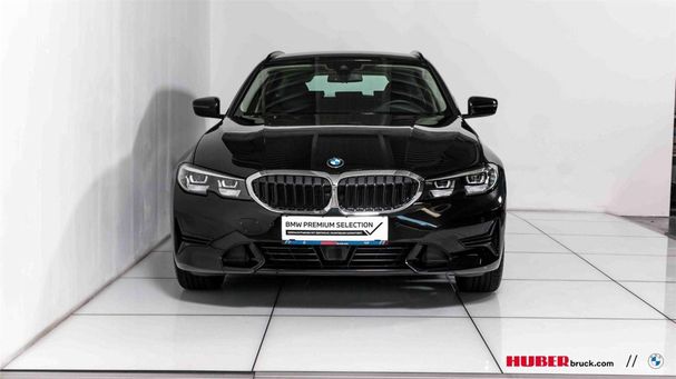 BMW 320d Touring xDrive 140 kW image number 2