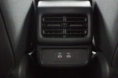 Car image 49