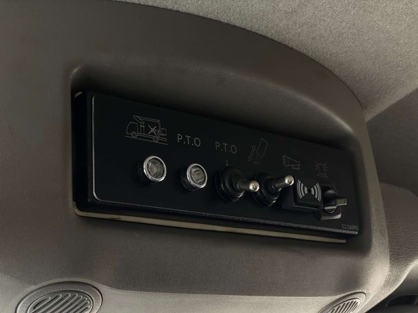 Renault Master 107 kW image number 14