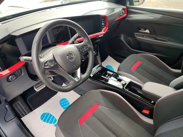 Car image 10