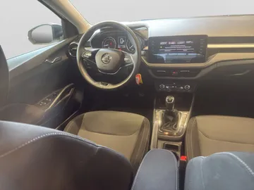 Car image 23