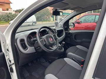 Car image 15