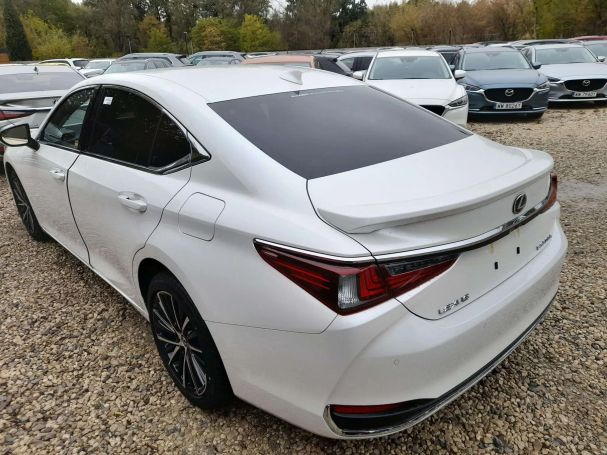 Lexus ES 300 h 160 kW image number 4