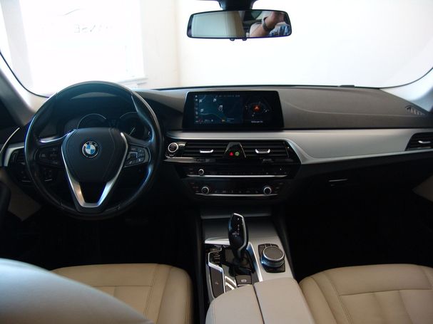 BMW 520d Touring 140 kW image number 14