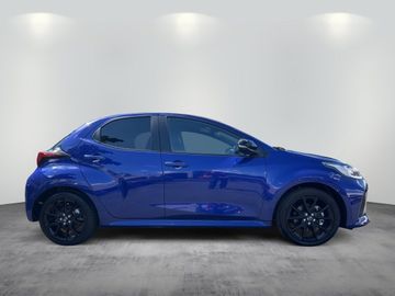 Car image 4