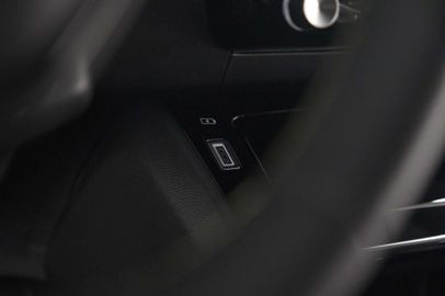 Car image 41