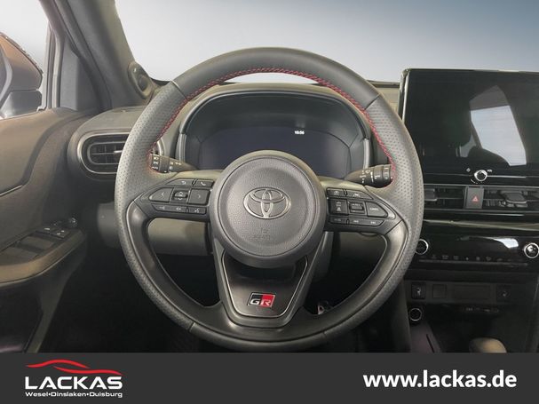 Toyota Yaris Cross 1.5 Hybrid GR SPORT 85 kW image number 9