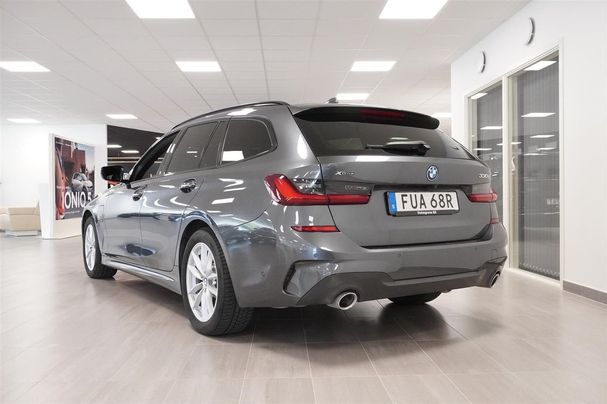 BMW 330 Touring xDrive 185 kW image number 3