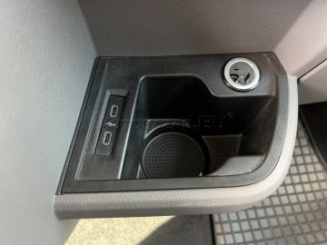 Car image 41