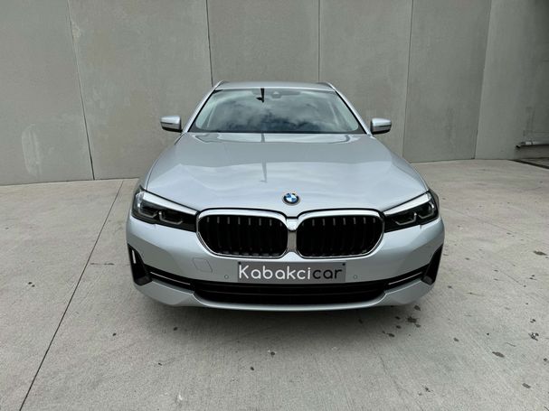 BMW 520d Touring 120 kW image number 3