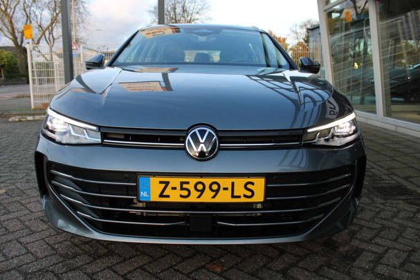 Volkswagen Passat Variant 1.5 eTSI Business DSG 110 kW image number 8