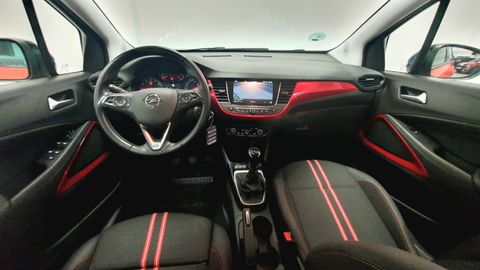 Car image 10