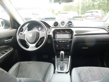 Car image 10