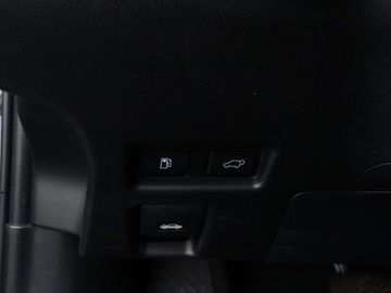 Car image 33