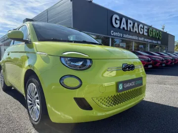 Car image 25