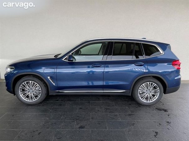 BMW X3 xDrive30e 215 kW image number 3