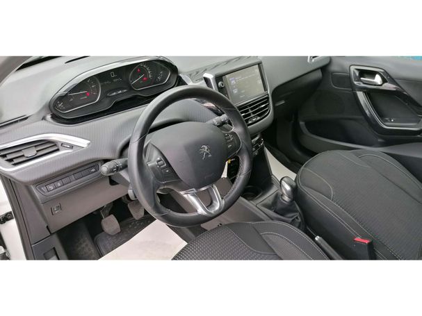 Peugeot 208 PureTech 82 Allure 60 kW image number 14