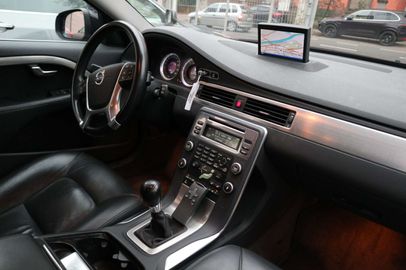 Car image 33