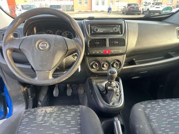 Car image 13