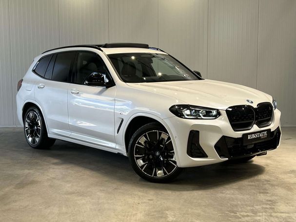 BMW iX3 210 kW image number 3