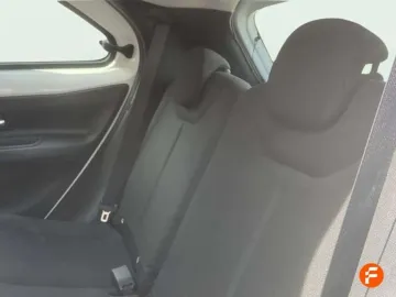 Car image 24