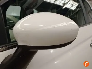 Car image 31